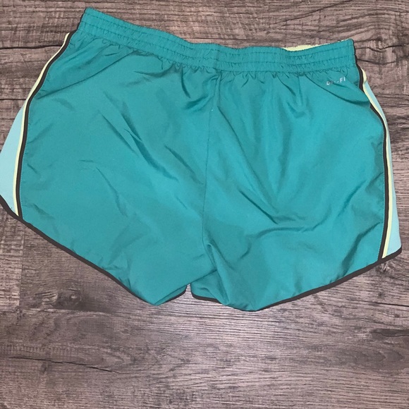 Nike Dri-Fit Running Shorts - Picture 2 of 3